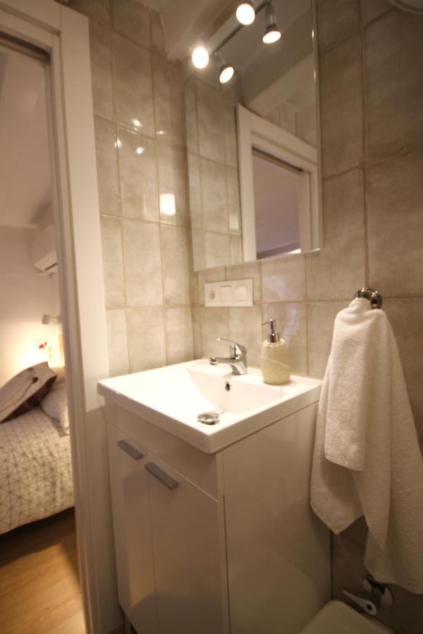 Loft In The Heart Of Sevilla Bagian luar foto
