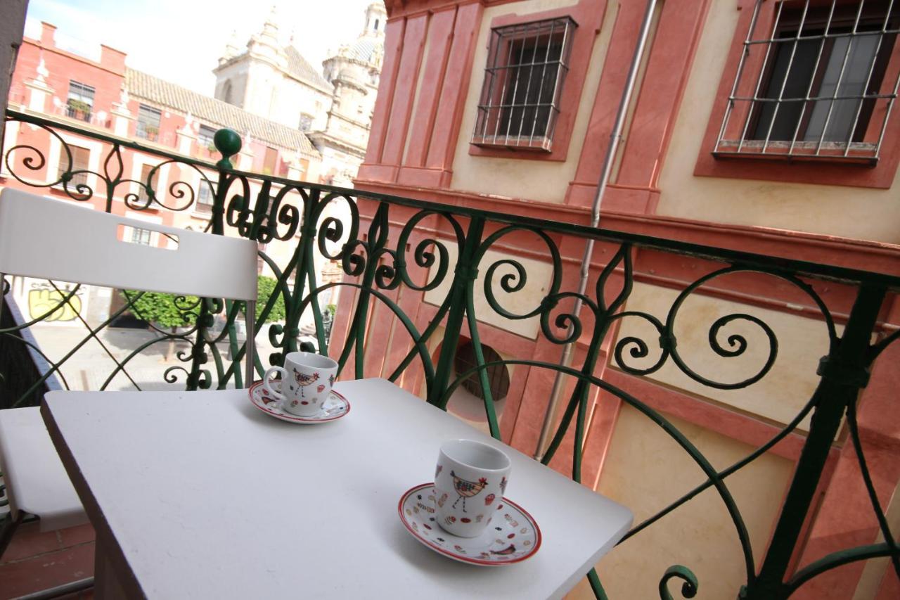 Loft In The Heart Of Sevilla Bagian luar foto