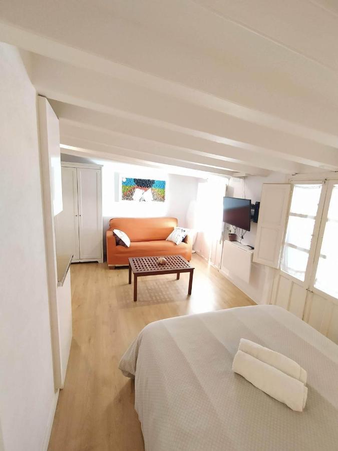 Loft In The Heart Of Sevilla Bagian luar foto