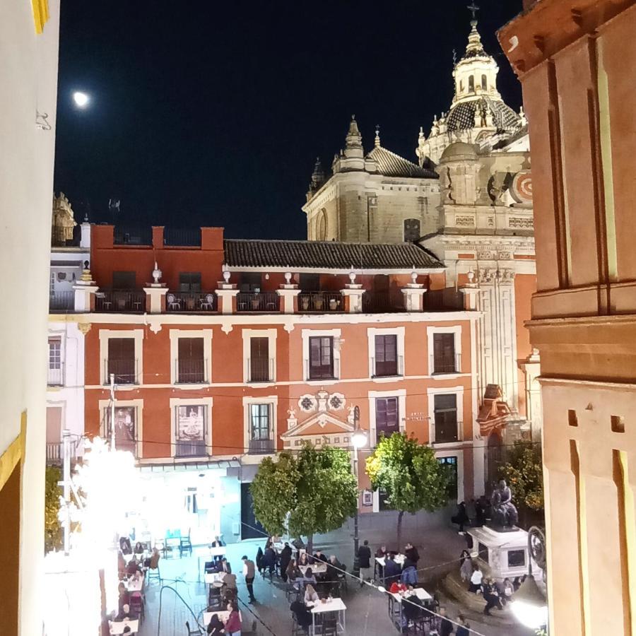 Loft In The Heart Of Sevilla Bagian luar foto
