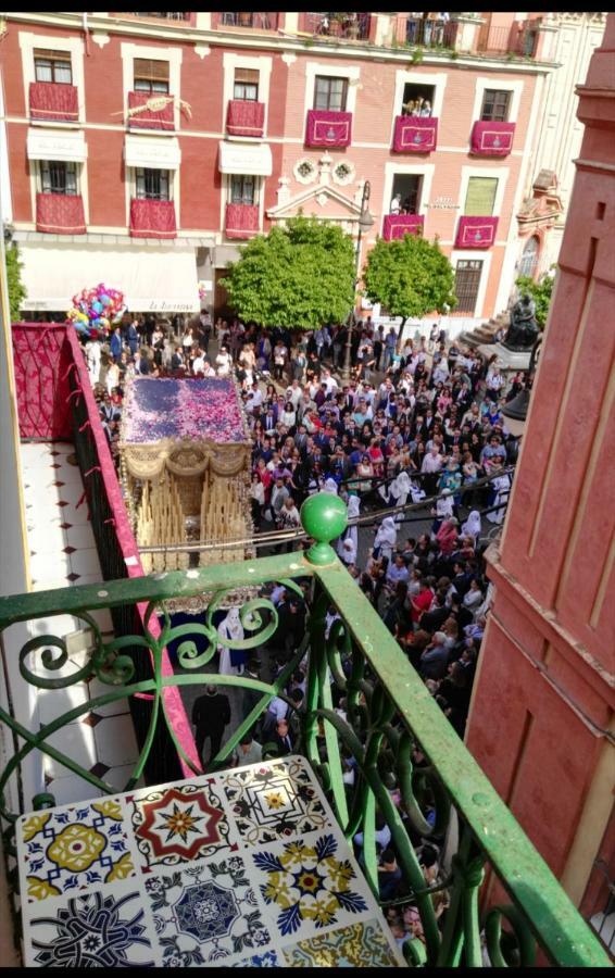 Loft In The Heart Of Sevilla Bagian luar foto