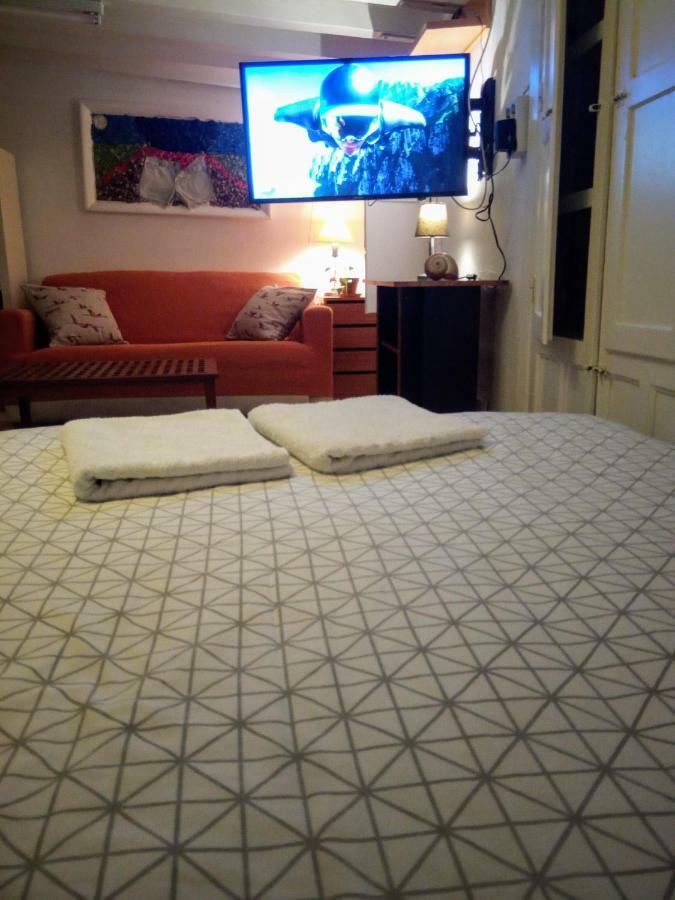 Loft In The Heart Of Sevilla Bagian luar foto